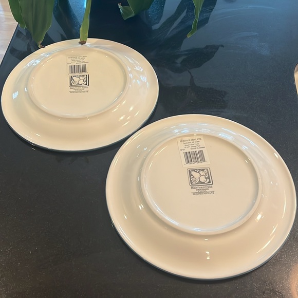 Dinner Plates Black Forest Fruits by HERITAGE MINT - Set of 2 - Picture 3 of 5